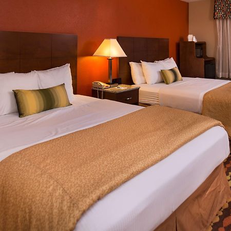 Best Western Ambassador Inn & Suites Wisconsin Dells Dış mekan fotoğraf