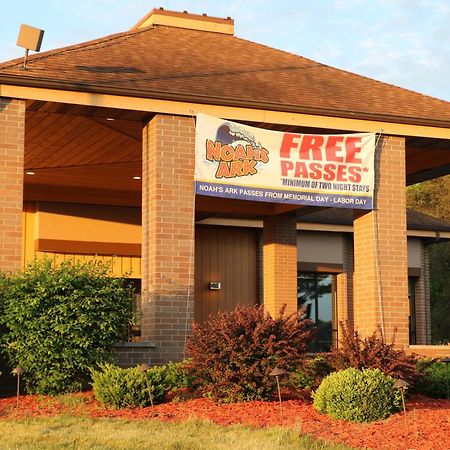 Best Western Ambassador Inn & Suites Wisconsin Dells Dış mekan fotoğraf
