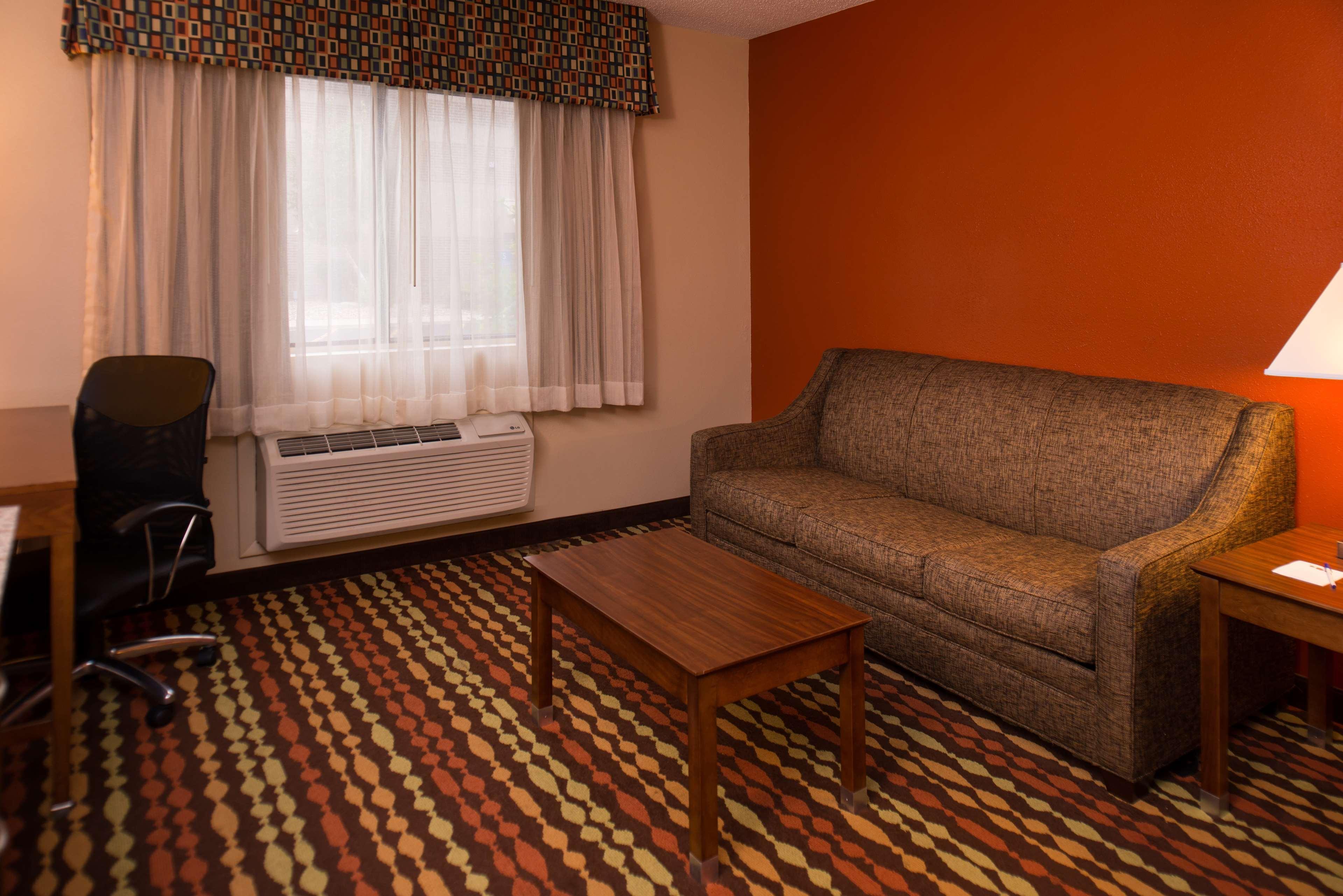Best Western Ambassador Inn & Suites Wisconsin Dells Dış mekan fotoğraf