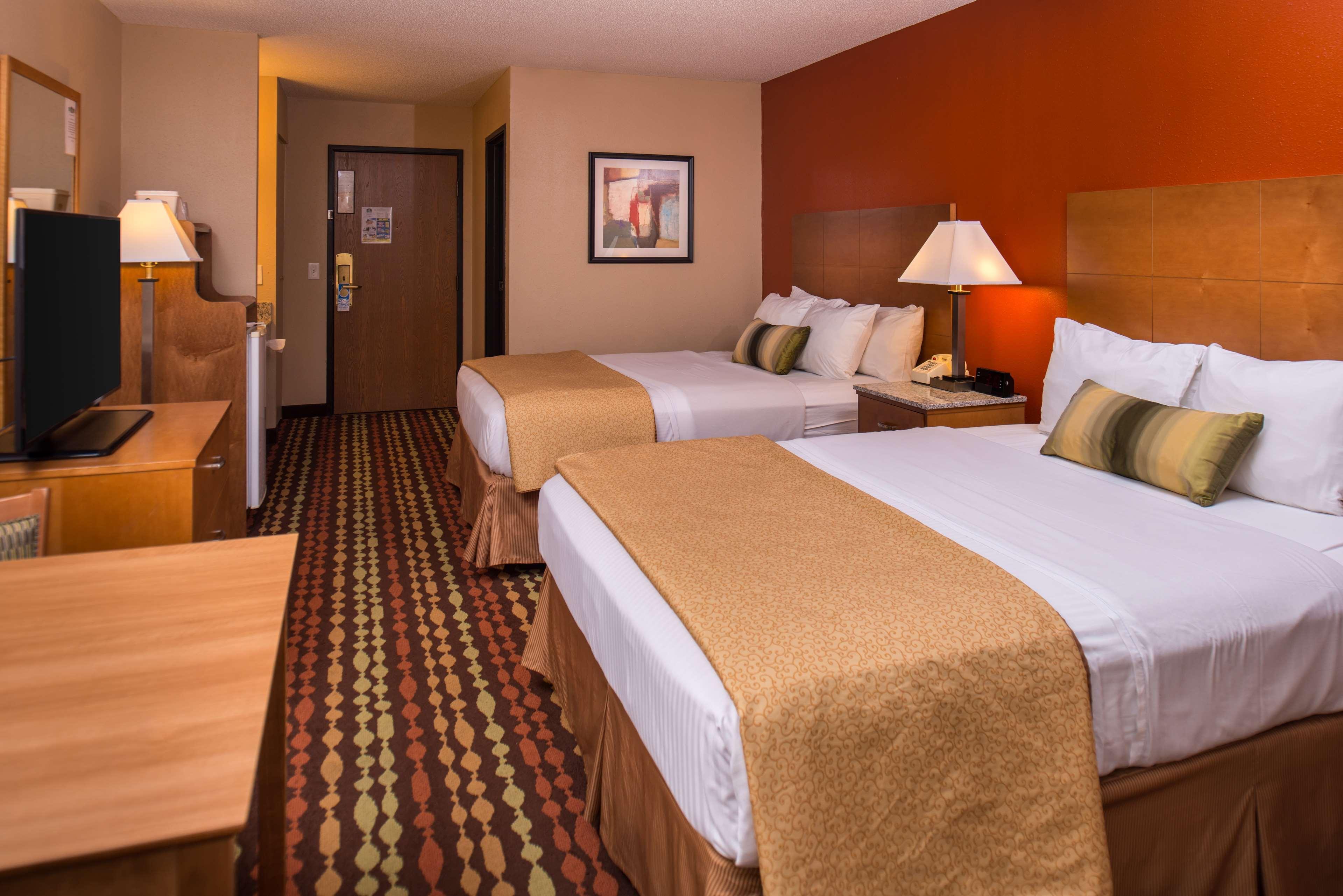 Best Western Ambassador Inn & Suites Wisconsin Dells Dış mekan fotoğraf