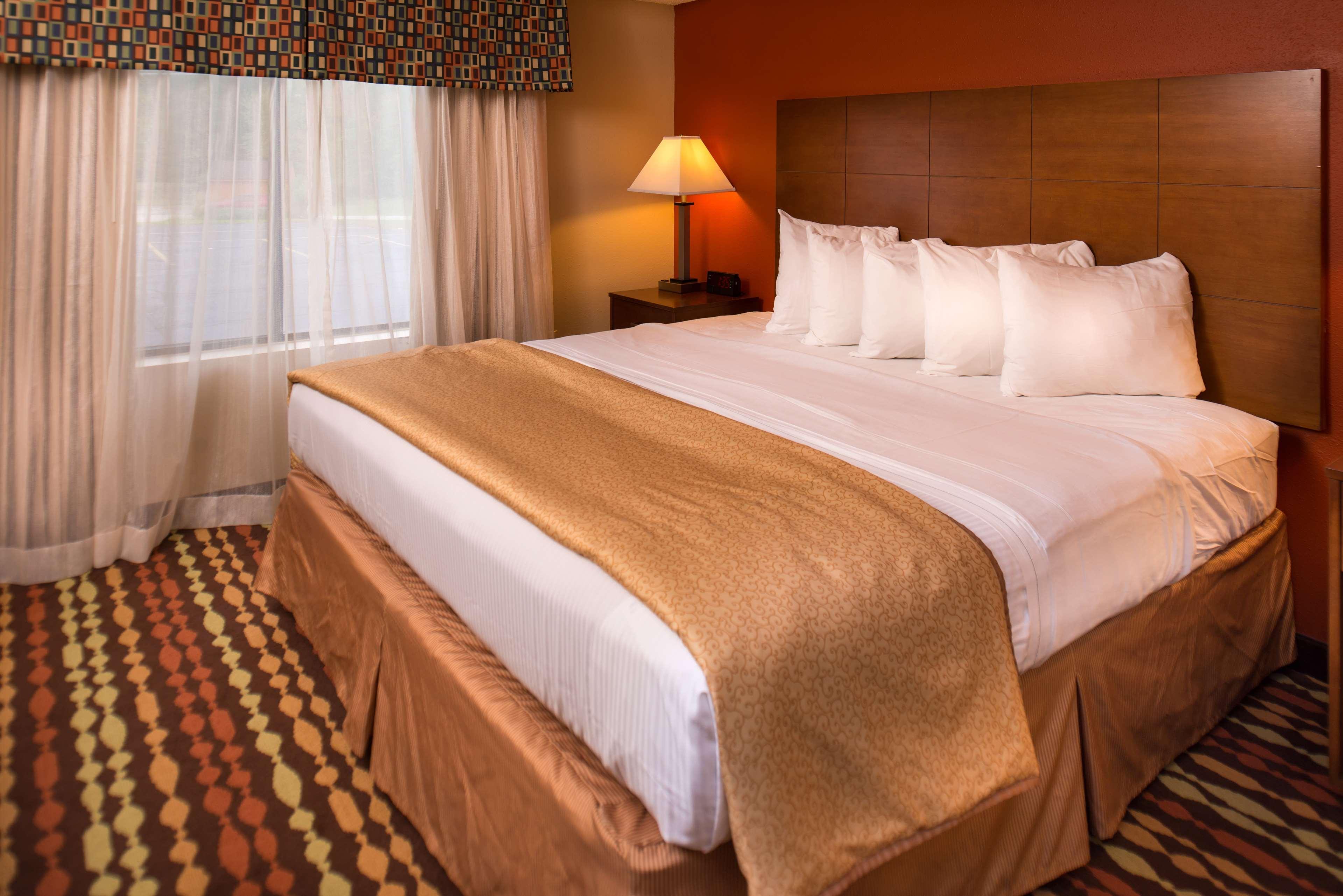 Best Western Ambassador Inn & Suites Wisconsin Dells Dış mekan fotoğraf