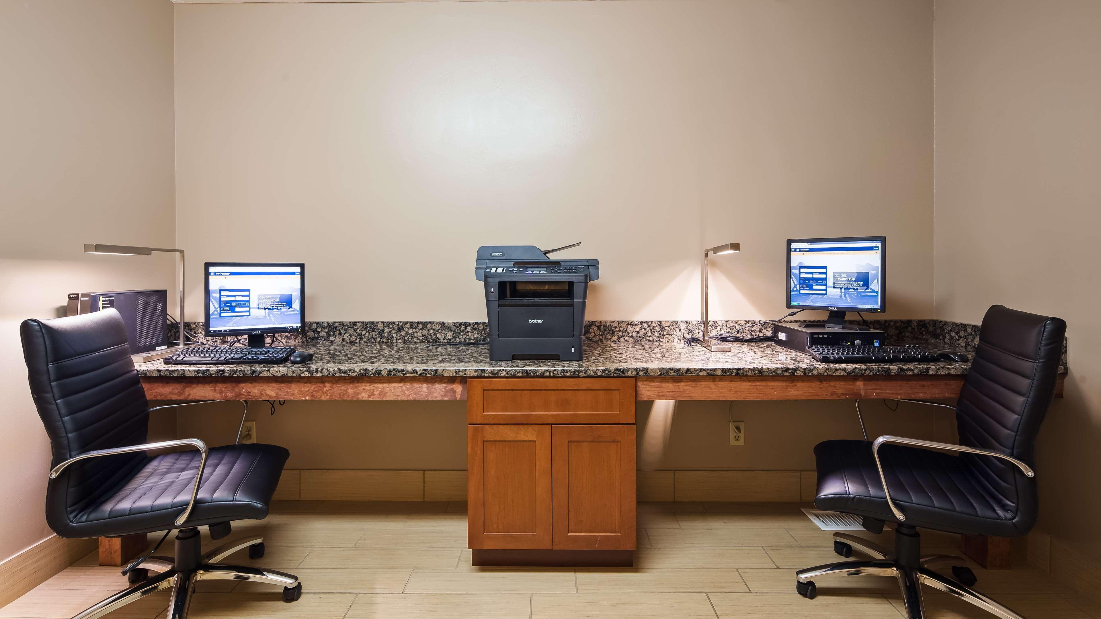 Best Western Ambassador Inn & Suites Wisconsin Dells Dış mekan fotoğraf