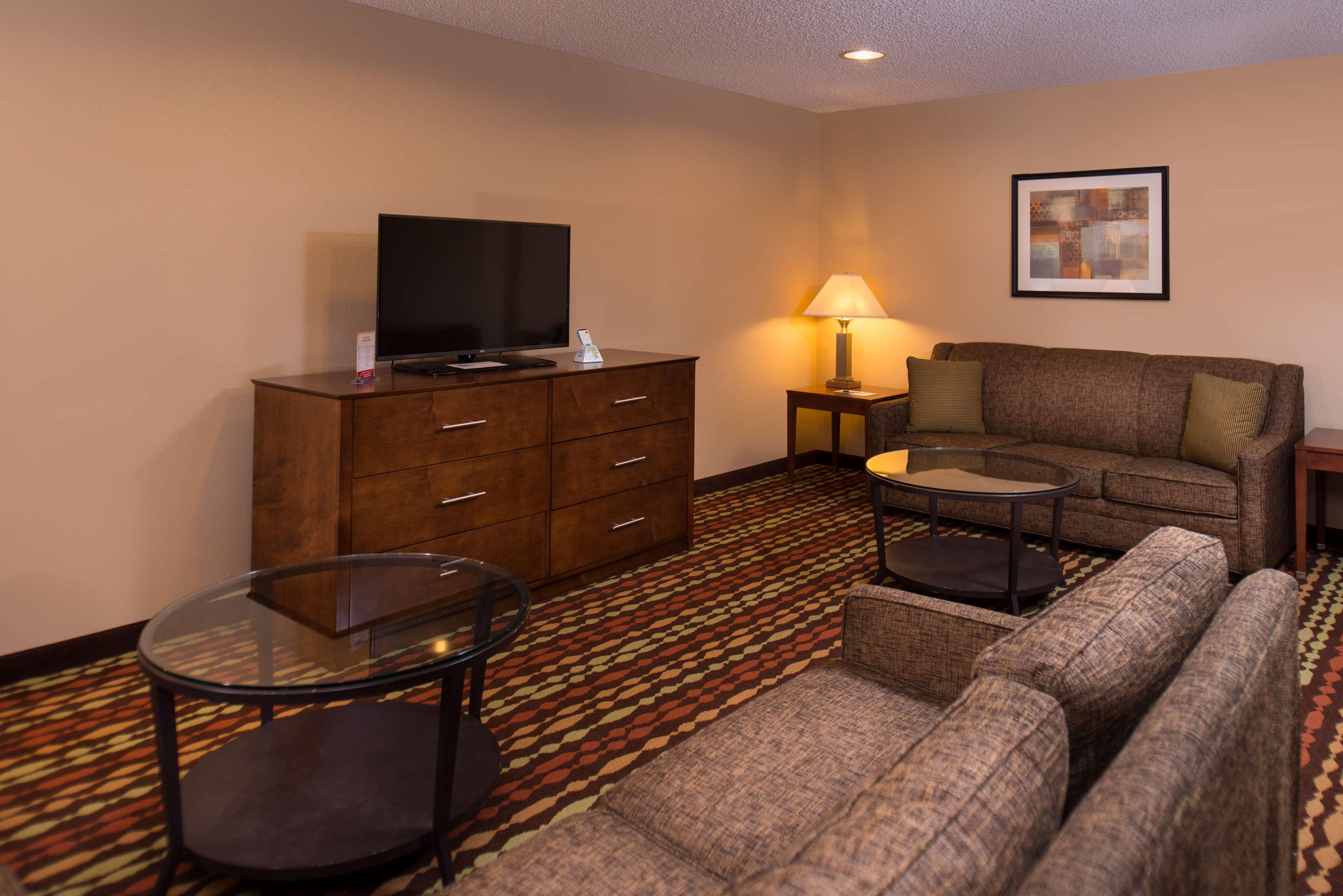 Best Western Ambassador Inn & Suites Wisconsin Dells Dış mekan fotoğraf