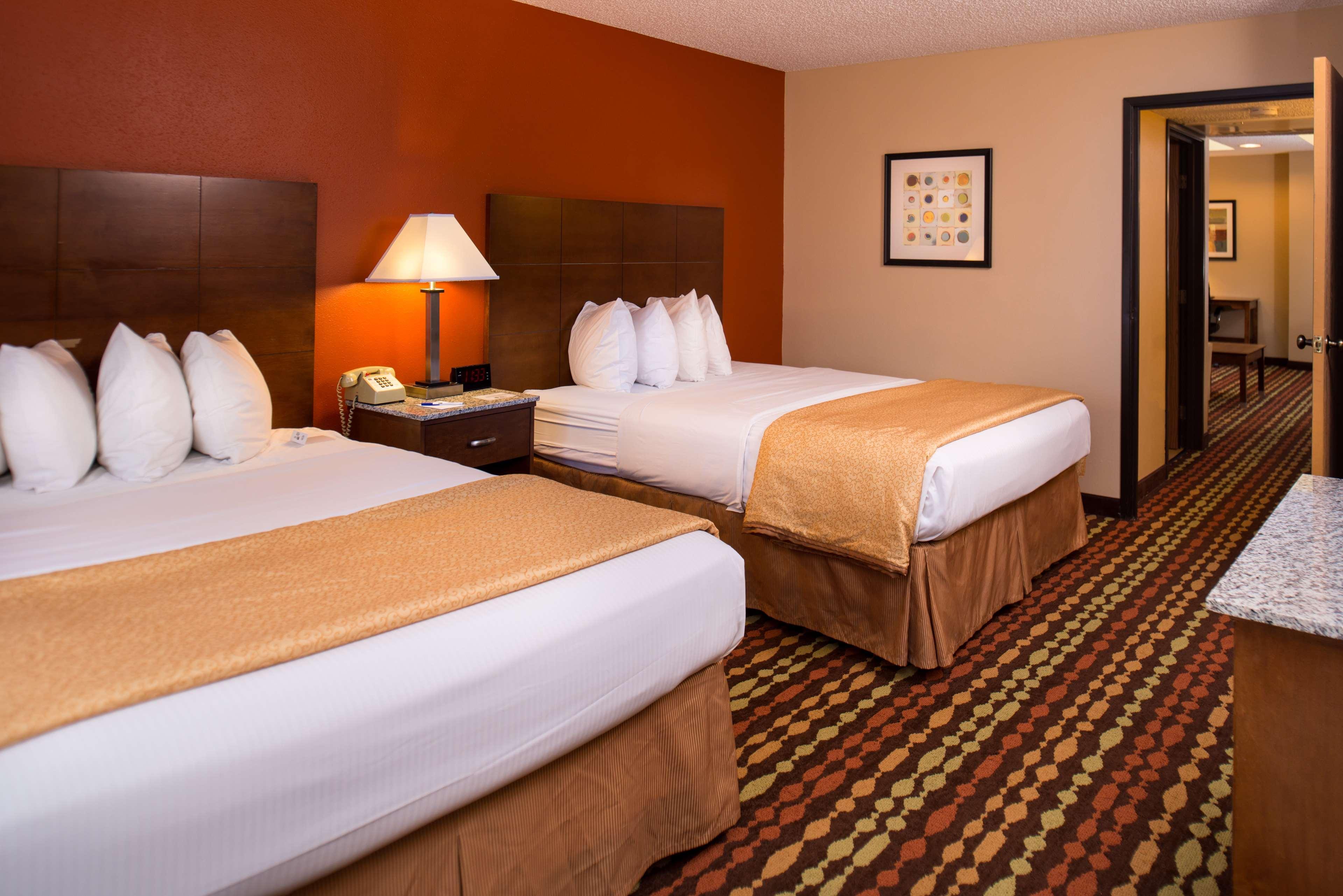 Best Western Ambassador Inn & Suites Wisconsin Dells Dış mekan fotoğraf