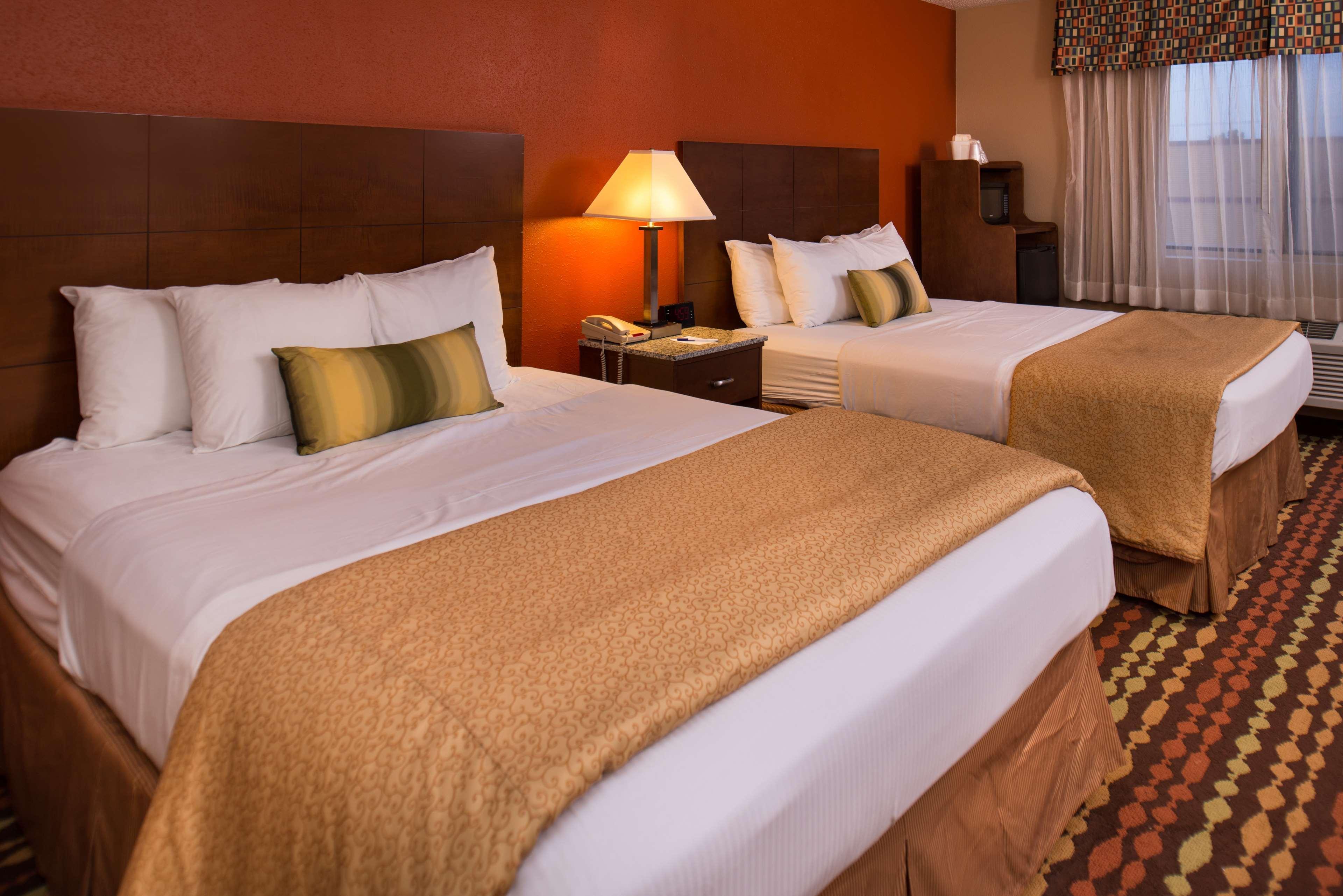 Best Western Ambassador Inn & Suites Wisconsin Dells Dış mekan fotoğraf