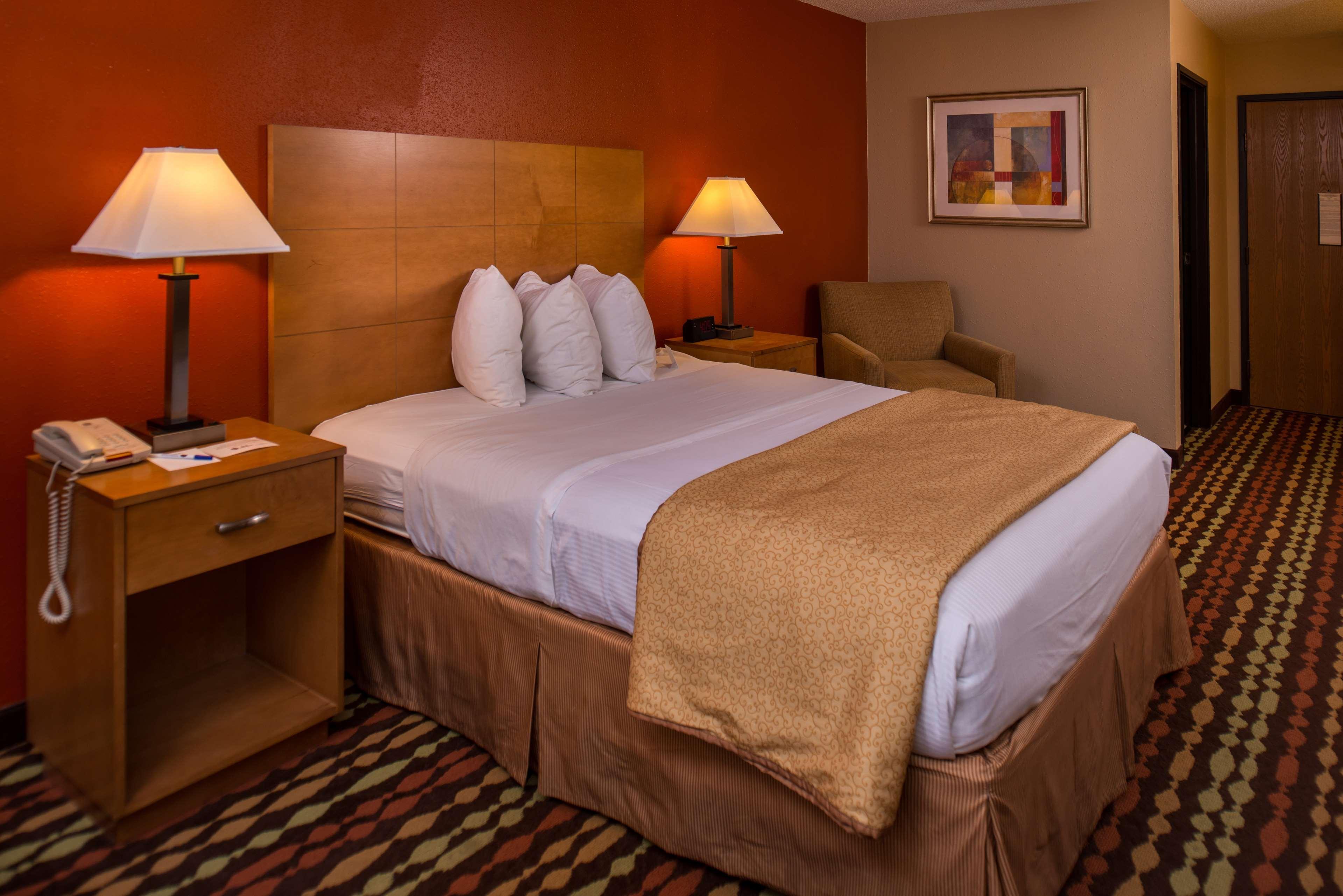 Best Western Ambassador Inn & Suites Wisconsin Dells Dış mekan fotoğraf