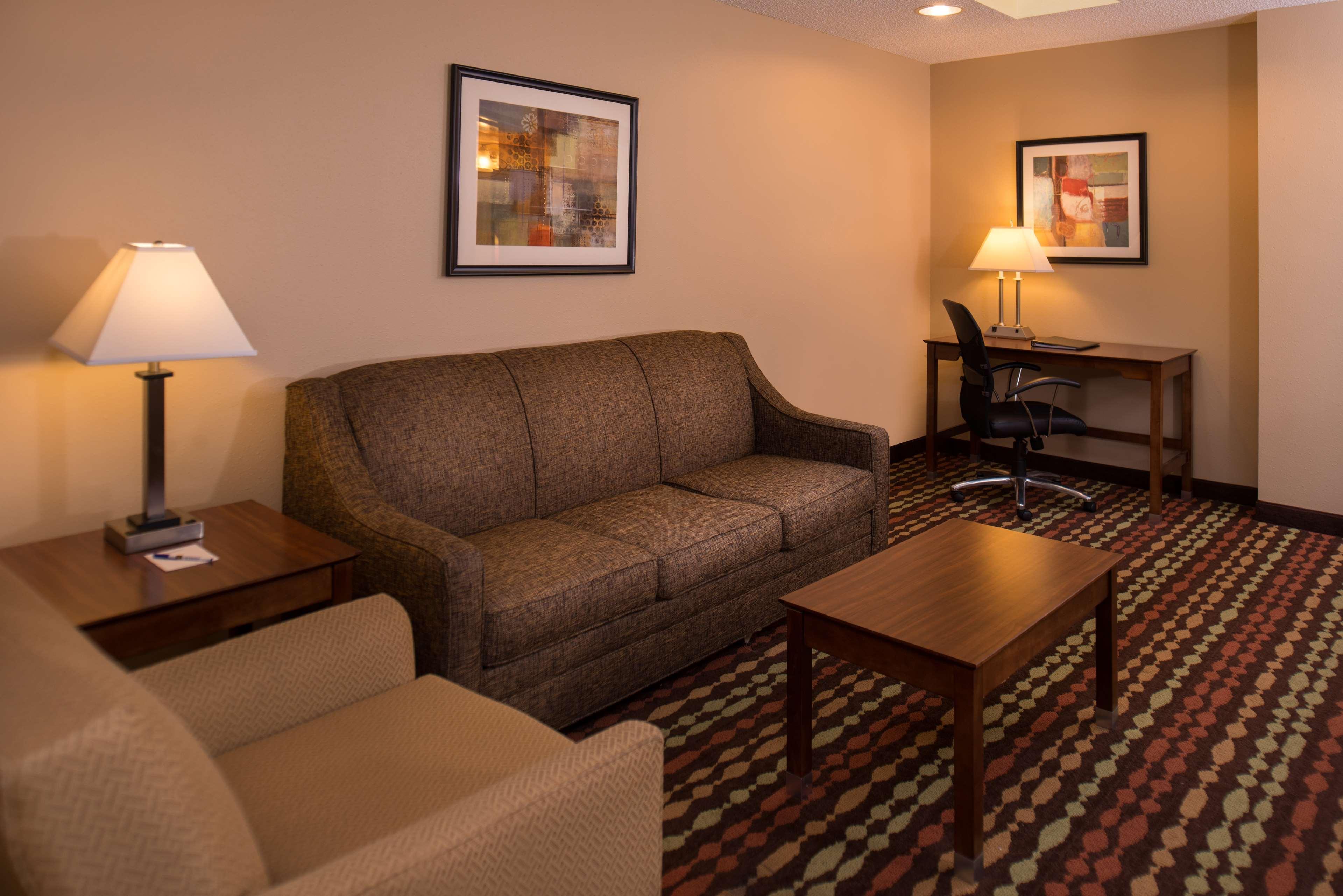 Best Western Ambassador Inn & Suites Wisconsin Dells Dış mekan fotoğraf