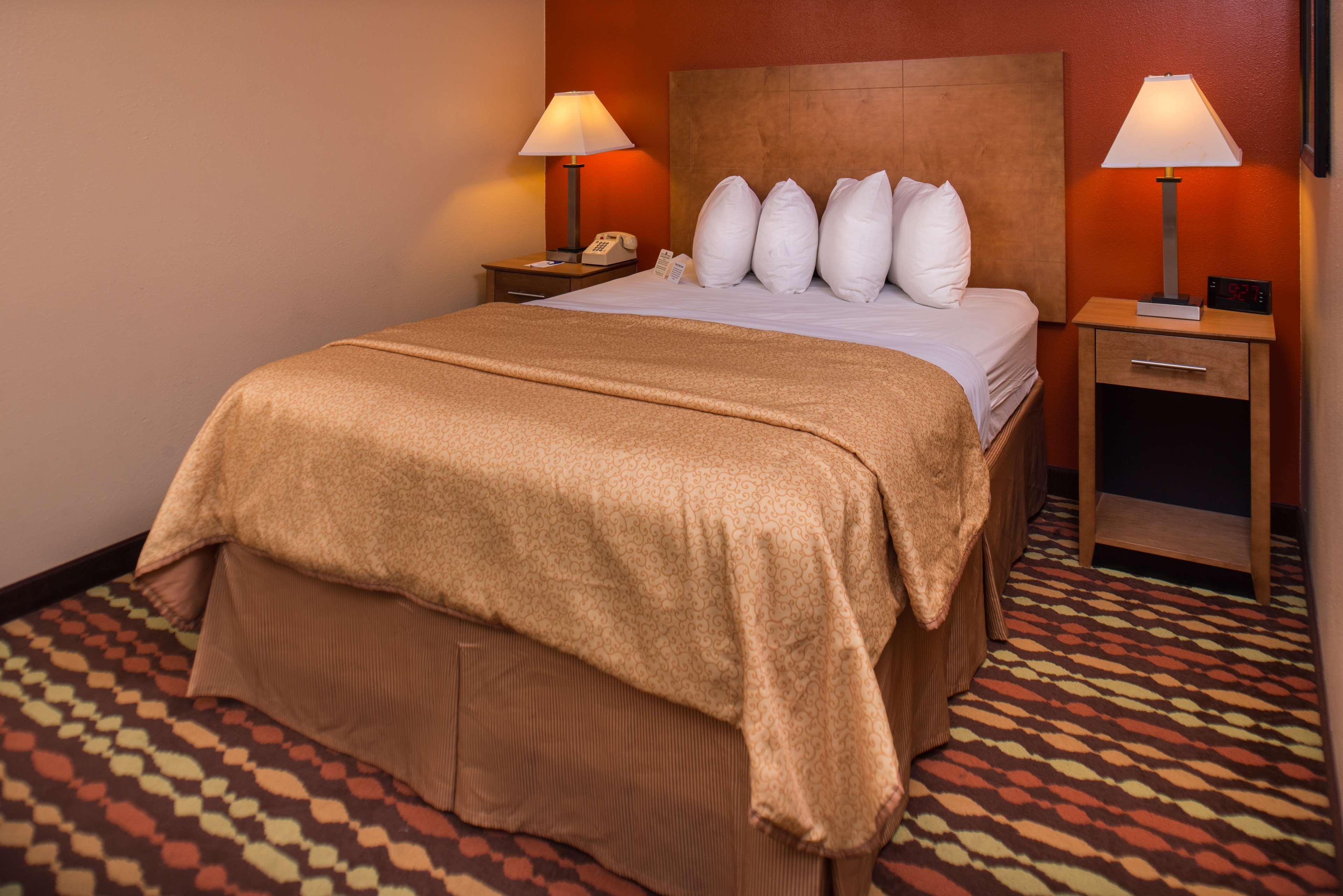 Best Western Ambassador Inn & Suites Wisconsin Dells Dış mekan fotoğraf